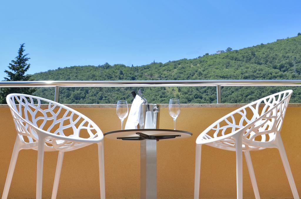 Hotel Villa Privileggio Mošćenička Draga Camera foto