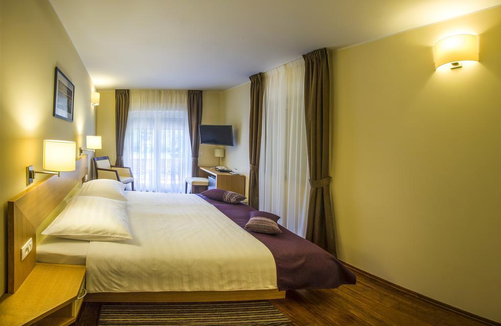 Hotel Villa Privileggio Mošćenička Draga Esterno foto