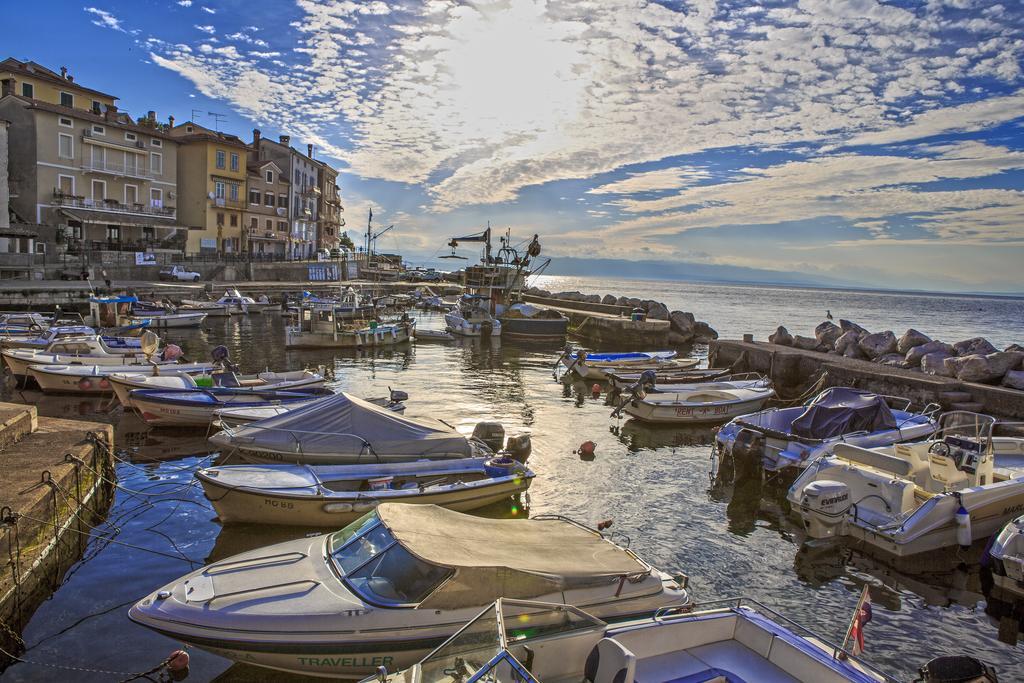 Hotel Villa Privileggio Mošćenička Draga Esterno foto